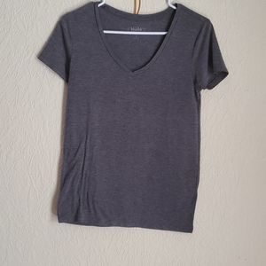 Mudd v-neck
